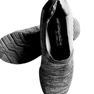 Walking Cradles Dorsey Slip-On Sneaker Shoes Black Heathered Knit 8 M Ex. Cond.